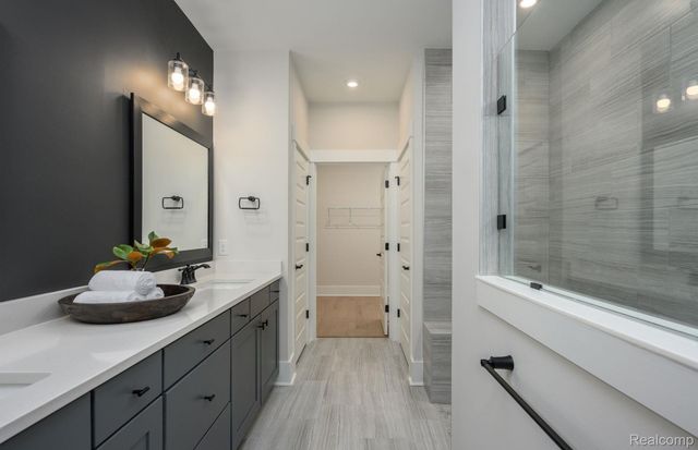 3388 Beech Bark Court, Milford Charter Township, MI 48381