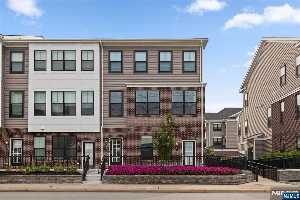 341 Main Street, Little Falls, NJ 07424