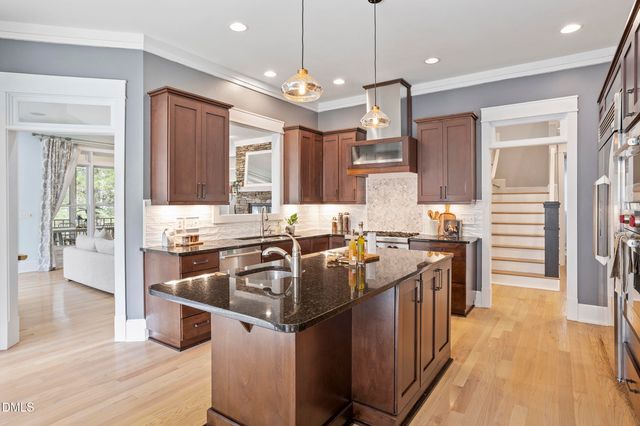 505 Meadowmont Lane, Chapel Hill, NC 27517