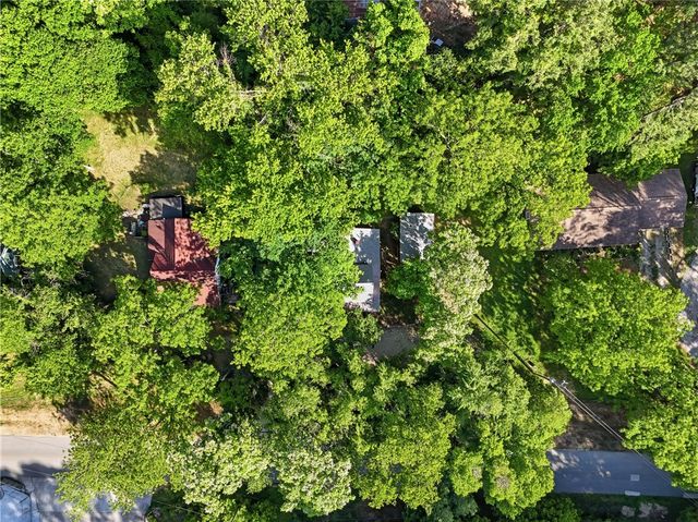 88 Grand Avenue, Eureka Springs, AR 72632