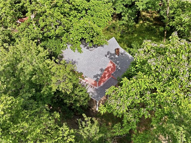 88 Grand Avenue, Eureka Springs, AR 72632
