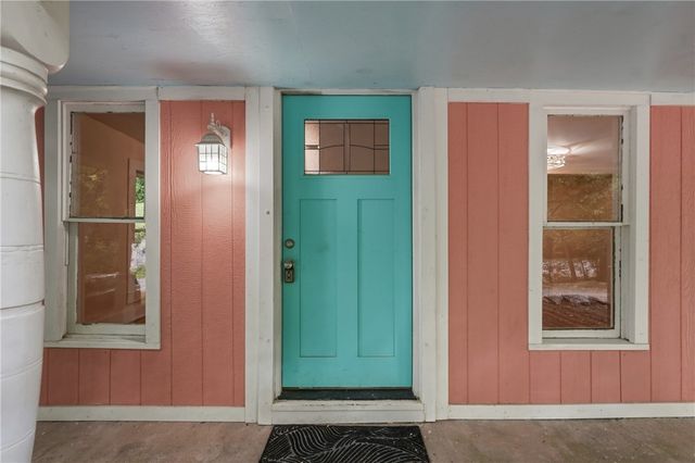 88 Grand Avenue, Eureka Springs, AR 72632