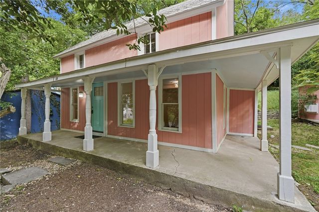 88 Grand Avenue, Eureka Springs, AR 72632