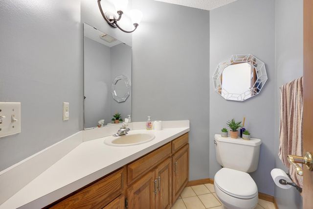 950 Birch View Court, Saint Paul, MN 55119