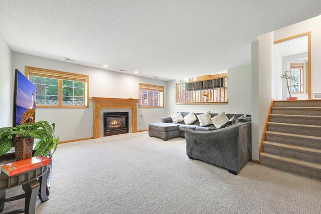 950 Birch View Court, Saint Paul, MN 55119