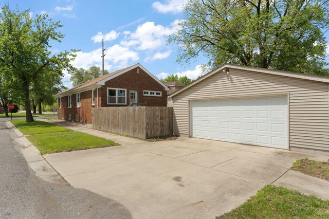 2500 W 19th Avenue, Gary, IN 46404