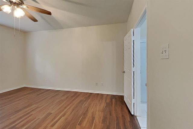 1418 Summer Rain Drive, Kingwood, TX 77339
