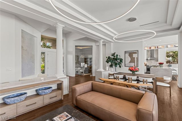 7304 Buttons Ridge Drive, Las Vegas, NV 89131