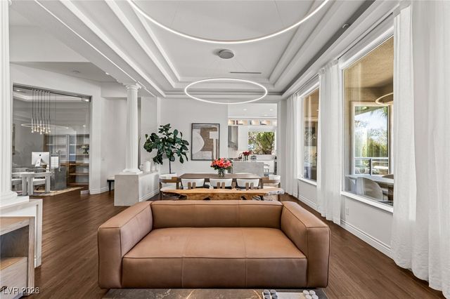 7304 Buttons Ridge Drive, Las Vegas, NV 89131