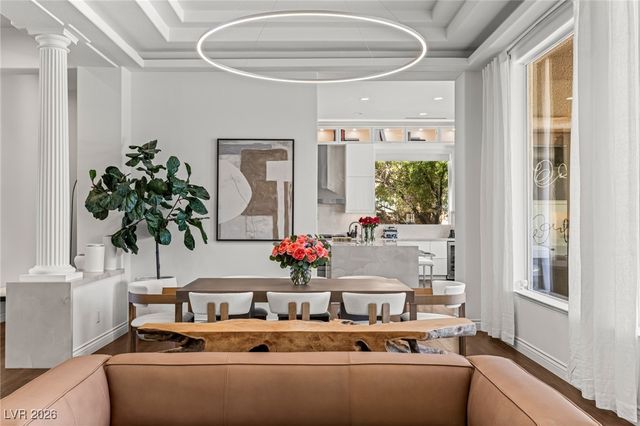 7304 Buttons Ridge Drive, Las Vegas, NV 89131