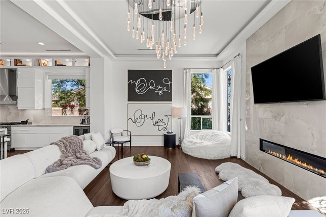 7304 Buttons Ridge Drive, Las Vegas, NV 89131