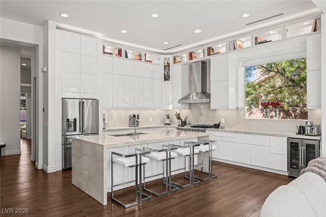 7304 Buttons Ridge Drive, Las Vegas, NV 89131