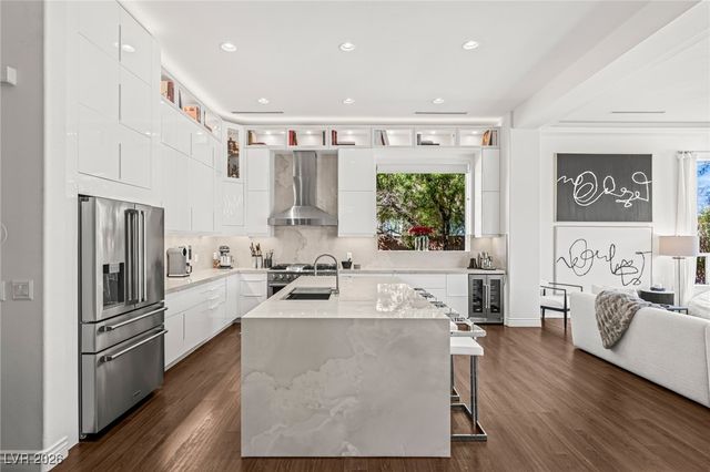 7304 Buttons Ridge Drive, Las Vegas, NV 89131