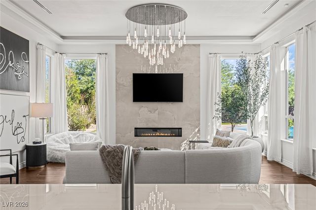 7304 Buttons Ridge Drive, Las Vegas, NV 89131