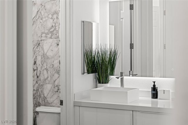 7304 Buttons Ridge Drive, Las Vegas, NV 89131