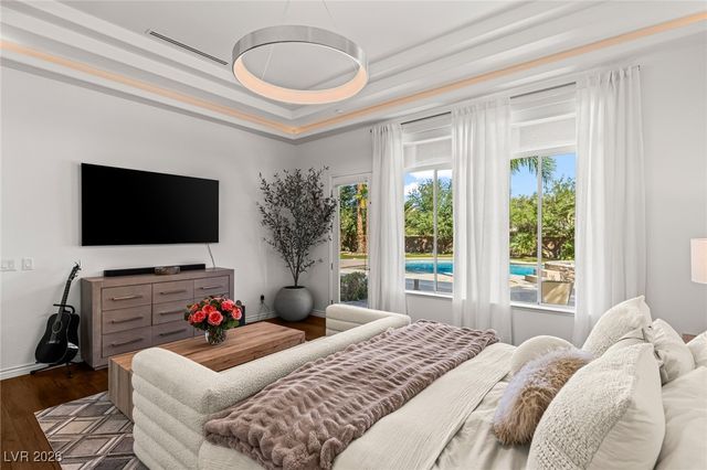 7304 Buttons Ridge Drive, Las Vegas, NV 89131