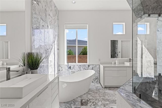 7304 Buttons Ridge Drive, Las Vegas, NV 89131