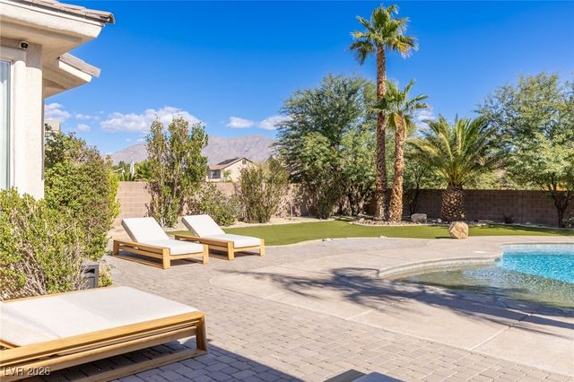 7304 Buttons Ridge Drive, Las Vegas, NV 89131