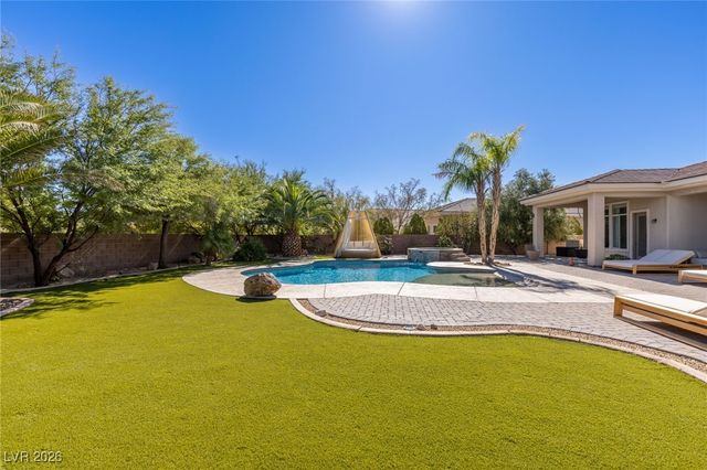 7304 Buttons Ridge Drive, Las Vegas, NV 89131
