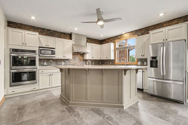 5431 E 107th Place, Crown Point, IN 46307