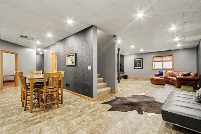 5431 E 107th Place, Crown Point, IN 46307