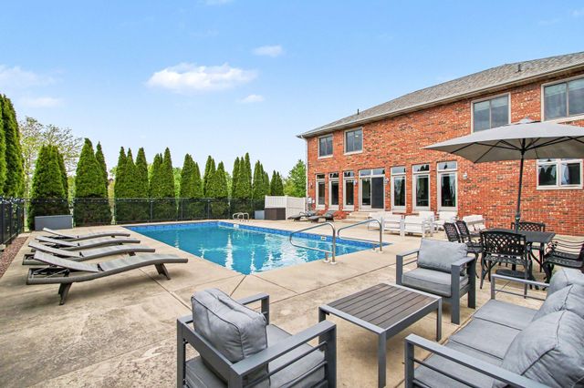 5431 E 107th Place, Crown Point, IN 46307
