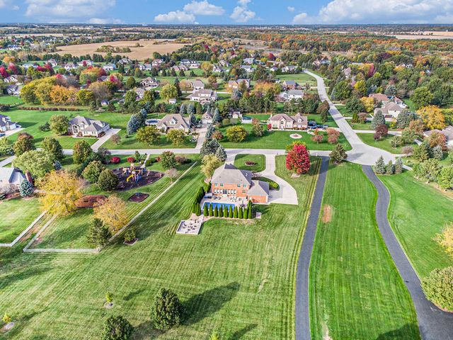 5431 E 107th Place, Crown Point, IN 46307