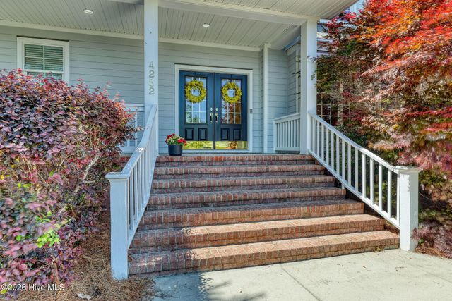 4252 Skeffington Court, Southport, NC 28461