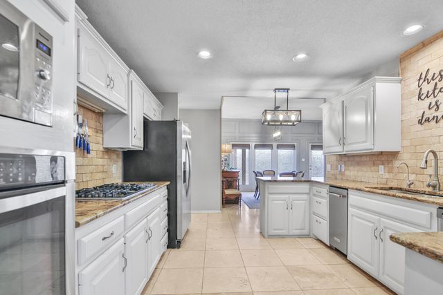 5114 2nd Street, Lubbock, TX 79416