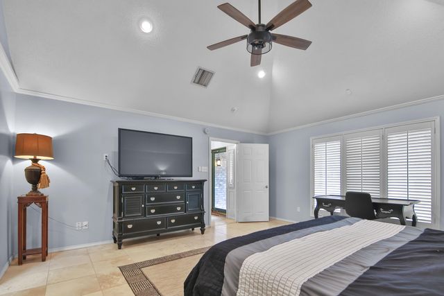 5114 2nd Street, Lubbock, TX 79416