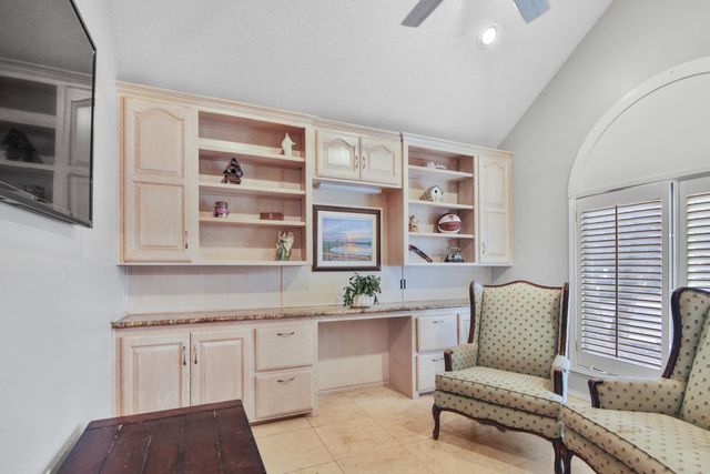 5114 2nd Street, Lubbock, TX 79416