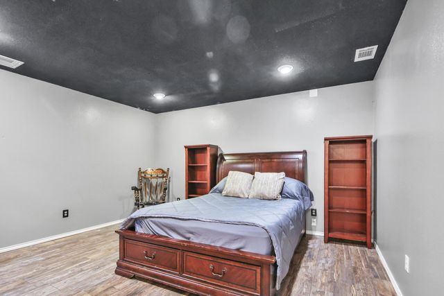 5114 2nd Street, Lubbock, TX 79416