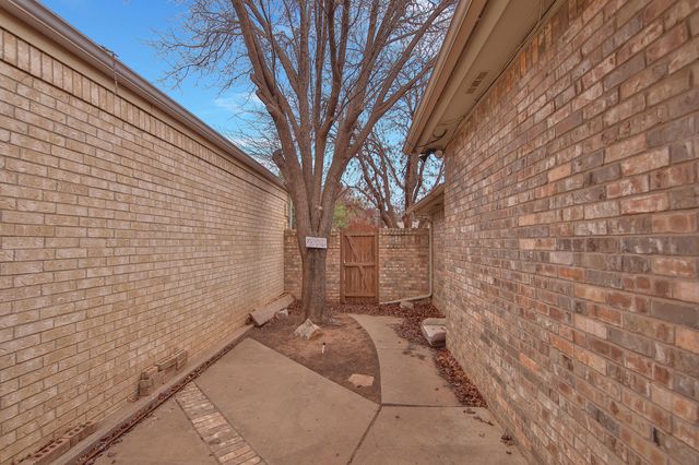 5114 2nd Street, Lubbock, TX 79416