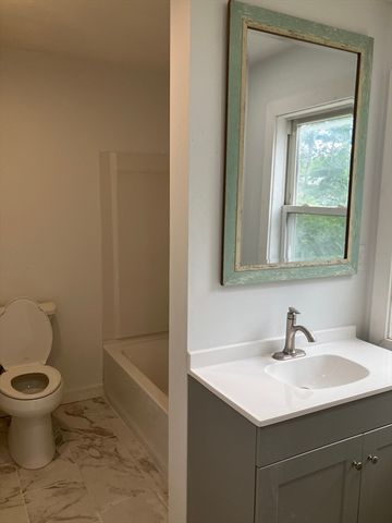 7 Rutland 1, Hudson, MA 01749