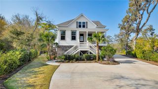 121 Killgriffe Street, St Simons Island, GA 31522