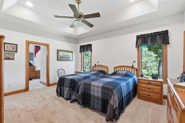 115 E Pine Ridge Drive, Polk City, IA 50226