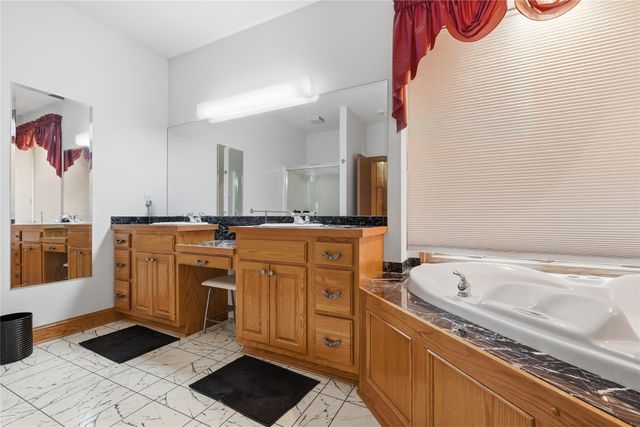 115 E Pine Ridge Drive, Polk City, IA 50226
