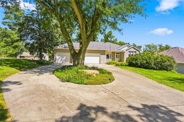 115 E Pine Ridge Drive, Polk City, IA 50226