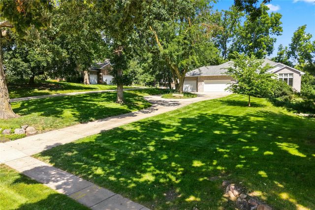 115 E Pine Ridge Drive, Polk City, IA 50226