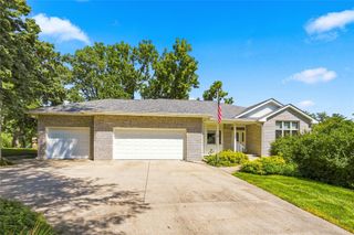 115 E Pine Ridge Drive, Polk City, IA 50226