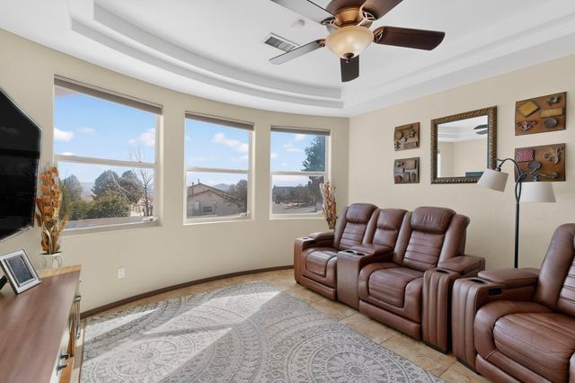 1715 Bluffside Drive NW, Albuquerque, NM 87105