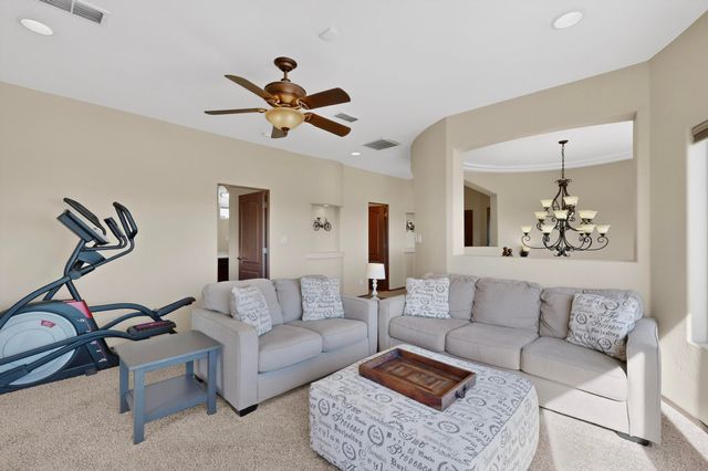 1715 Bluffside Drive NW, Albuquerque, NM 87105