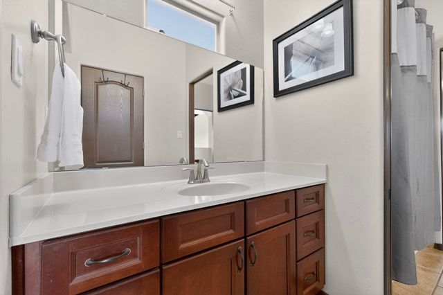 1715 Bluffside Drive NW, Albuquerque, NM 87105