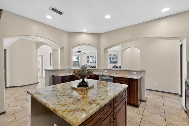 1715 Bluffside Drive NW, Albuquerque, NM 87105