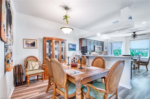 816 Mount Hood CT, Naples, FL 34104