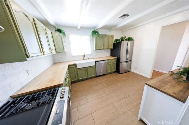 12629 Wixom Street, North Hollywood, CA 91605