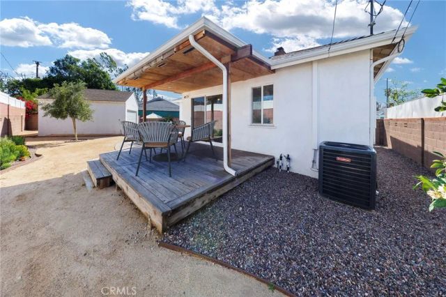 12629 Wixom Street, North Hollywood, CA 91605