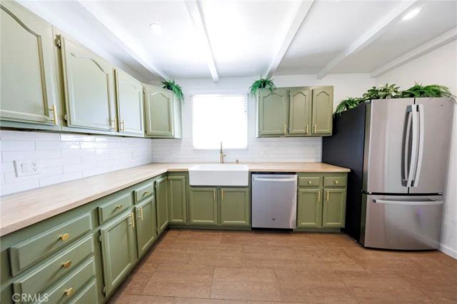 12629 Wixom Street, North Hollywood, CA 91605