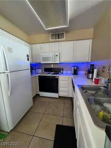 3055 Key Largo Drive 204, Las Vegas, NV 89120