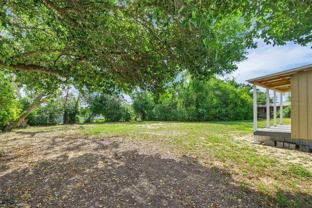 209 PINEY AVENUE, Lake Wales, FL 33898